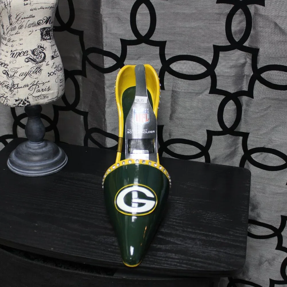 Green Bay Packers NFL Team Spirit Stiletto Wine Bottle Holder Ceramic NWT